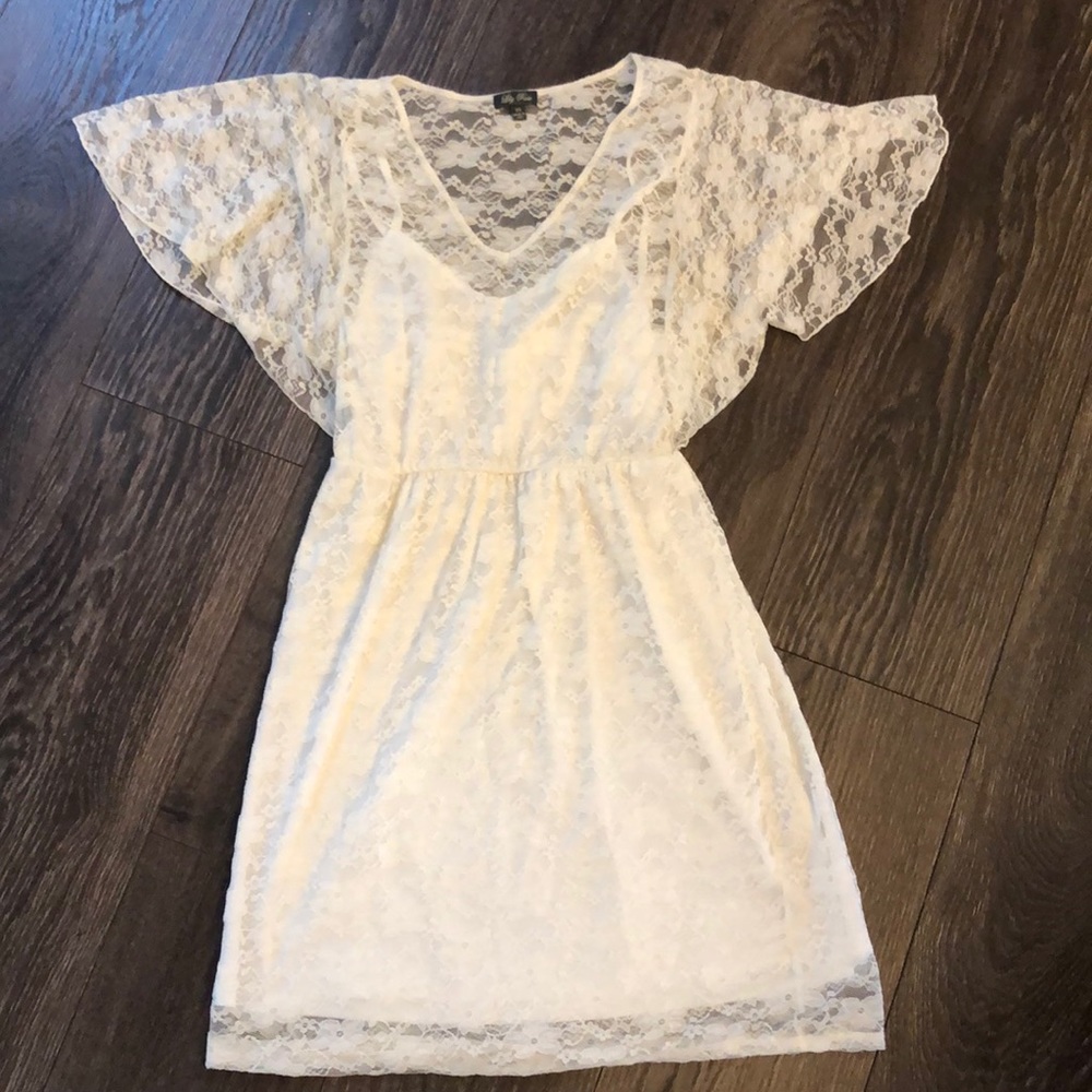 Super cute lace women’s dress with slip